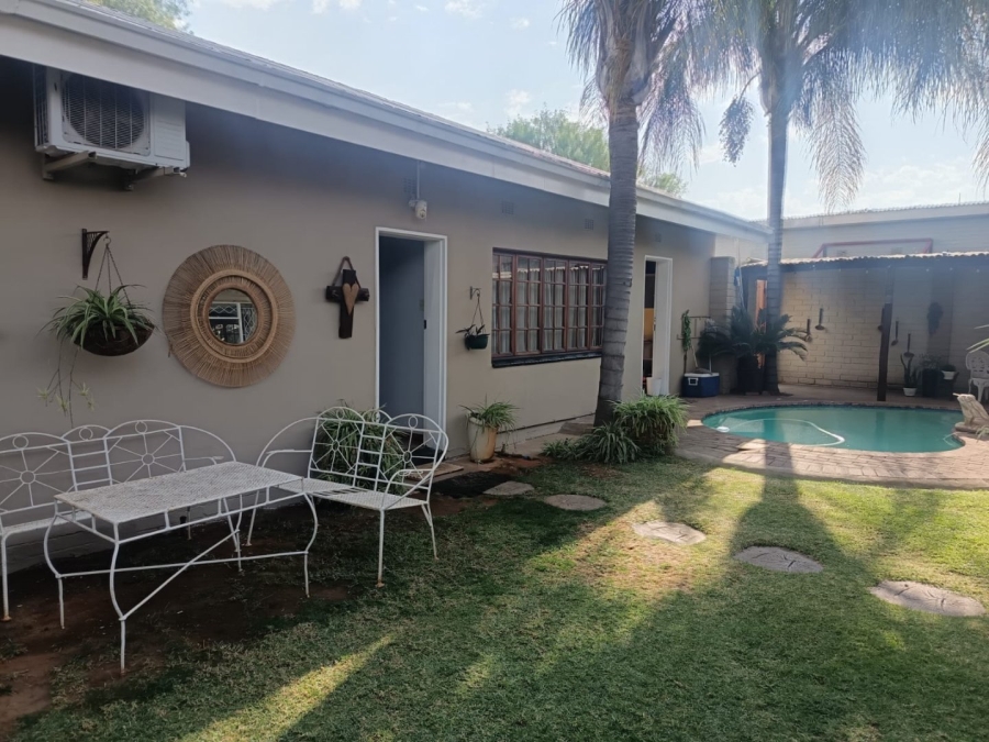 3 Bedroom Property for Sale in Hadison Park Northern Cape